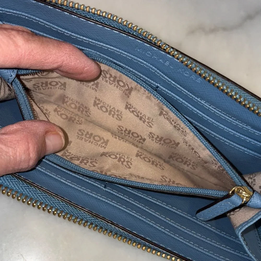 Michael Kors Wallet Blue Jet Set Travel Large Saffiano Leather Fill Quarter-Zip